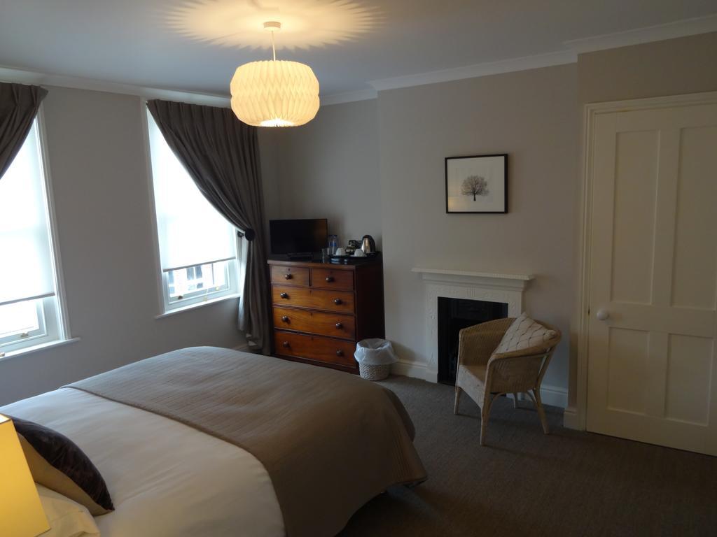 Ogilvy House Bed & Breakfast Cromer Bagian luar foto